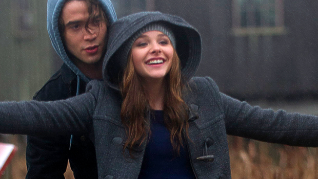 クロエ・モレッツ主演、幽体離脱した女の子が自分を見つめ直す『If I Stay』(原作邦題「ミアの選択」)予告編公開!