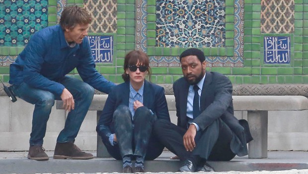 ジュリア・ロバーツ主演『瞳の奥の秘密』リメイク版の劇中写真、撮影風景公開!