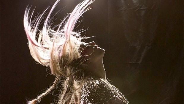 80’s米ガールズアニメの実写化『Jem And The Holograms』劇中写真大公開!