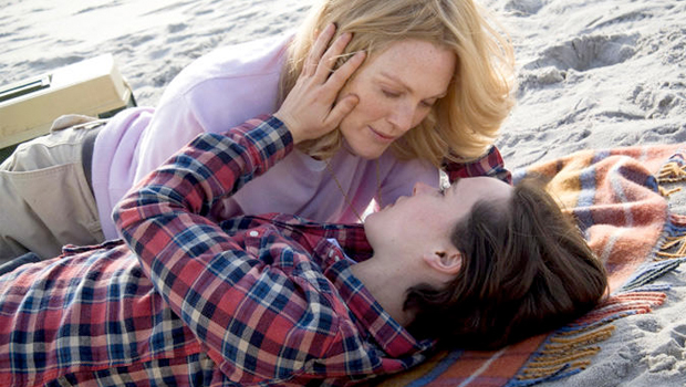 エレン・ペイジ&ジュリアン・ムーアが同性愛パートナーを演じる『Freeheld』予告編第2弾はマイリー・サイラスの新曲付き