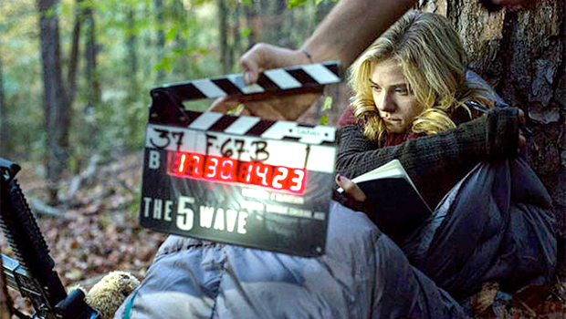 クロエ・グレース・モレッツ主演『The 5th Wave』予告編