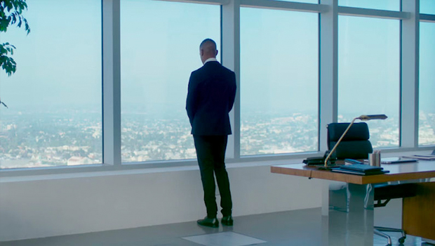 『フィフティ・シェイズ・オブ・グレイ』パロディー映画『Fifty Shades Of Black』予告編