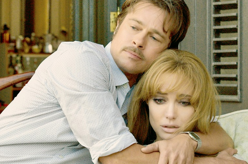アンジェリーナ・ジョリー&ブラッド・ピット『白い帽子の女』日本版ポスター公開