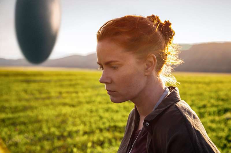 エイミー・アダムス主演、宇宙人と言語でコンタクトを試みるSF『Arrival』邦題&日本公開決定!