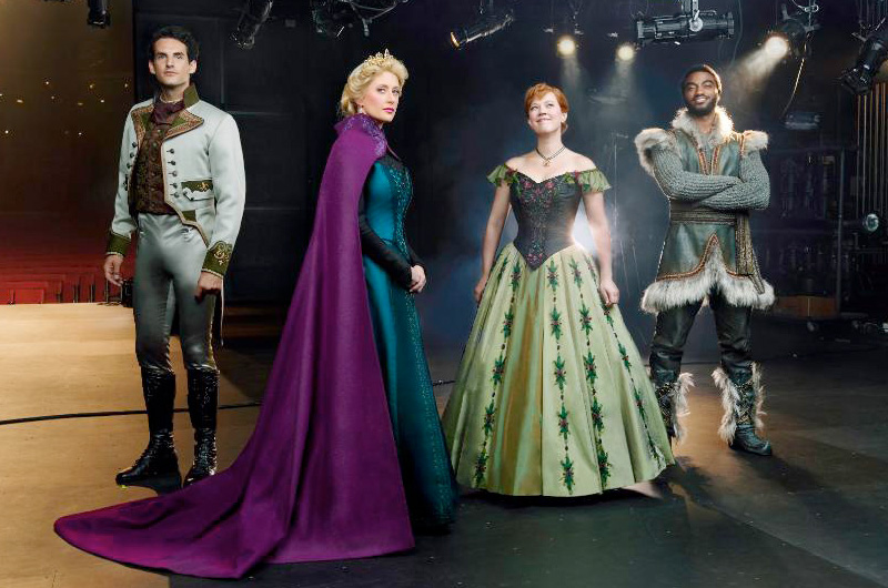 ブロードウェイ・ミュージカル版『アナと雪の女王』劇中写真公開!