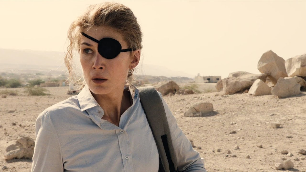 アイパッチの女性ジャーナリスト、メリー・コルビン伝記映画『A Private War』予告編