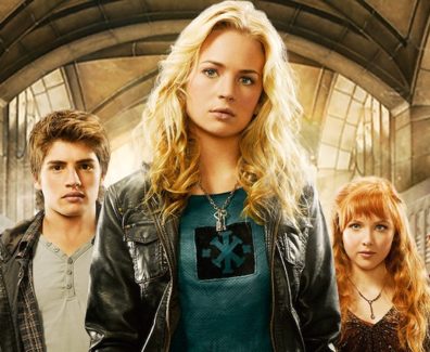 Avalon_High_JPN_Keyart_L316_HD_1920x608-5dfbf9ba2211f054971fde47